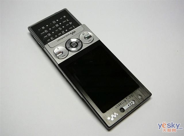 鿴ᰮ W715 һͼ