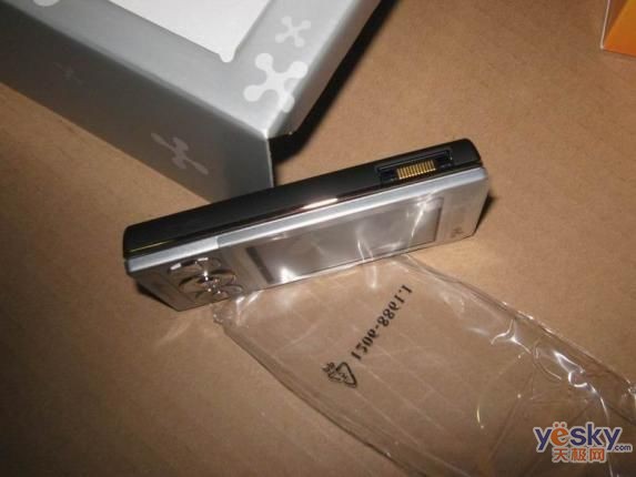 鿴ᰮ W715 һͼ