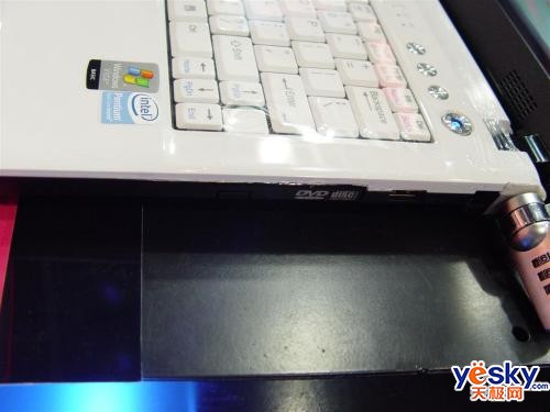 海尔笔记本电脑vista系统的屏幕字体图标大小怎