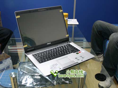 15Ӣ�绪˶˫��Ӱ����Z53U����4200Ԫ
