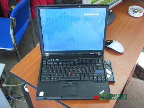 T8300+ThinkPadT6116800
