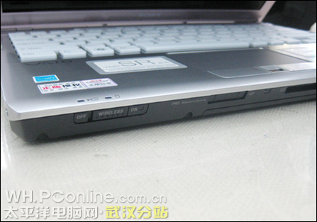 ʱ�е�IntelѸ��2����ȫ��SRչ�ָ�������