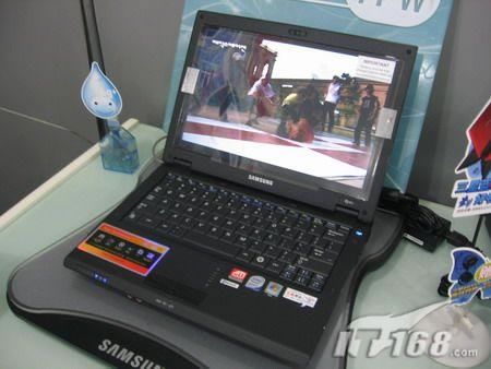 1.86kg三星12寸小本促销送硬盘