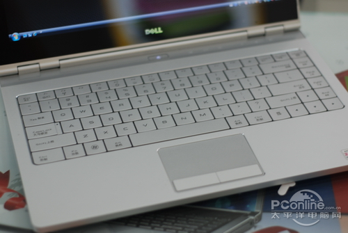 Macbook劲敌!万元戴尔adamo轻薄金刚本到