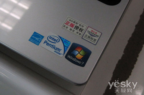 双核独显4G内存戴尔Studio1450家用本热卖