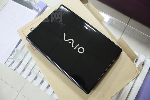 �۸���ȶ�����VAIOCW28�ֱ�6935Ԫ