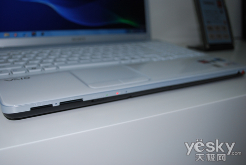 携手AMD!索尼VAIO发布高性价比EE系列新品