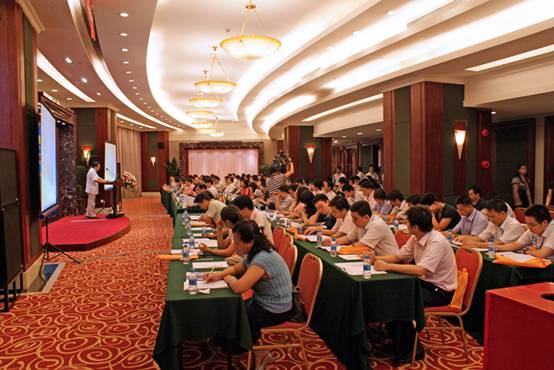 纬衡CAD在深圳市软件正版化会议上受到企业推崇