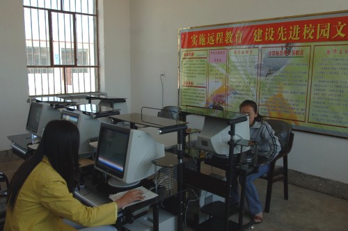 图文:山西应县某小学远程教育点_通讯与电讯