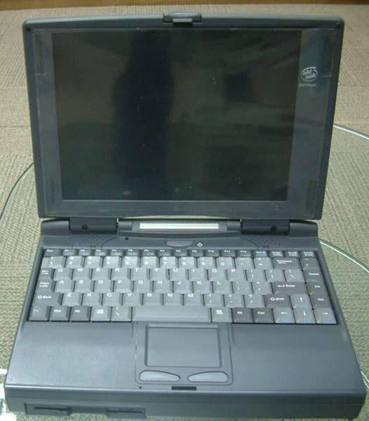 中国第一款国产笔记本电脑诞生十二周年_滚动