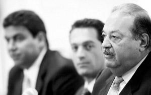 全球新首富从小跟父亲学赚钱11岁首次尝试投资