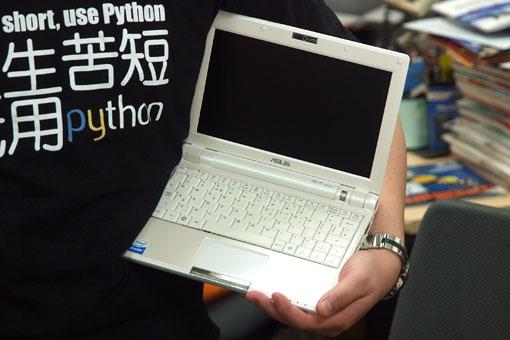 华硕两代易PC超便携电脑对比评测