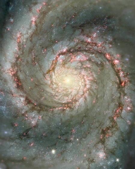 宇宙十大迷人星系：壮观黑眼星系上榜(组图)