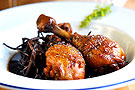 锅烤豉油茶树菇鸡腿