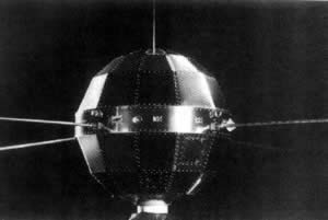 1970年4月24日,我国第一颗人造地球卫星上天