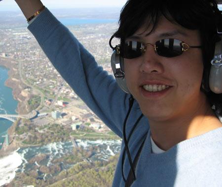 李云迪组图：李云迪乘直升机畅游