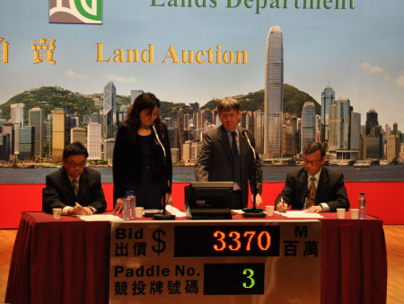 新鸿基地产33.7亿摘得香港将军澳地块_公司新闻_新浪财经_新浪网