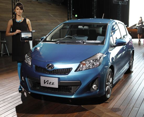 图文丰田推出新款vitz小型车