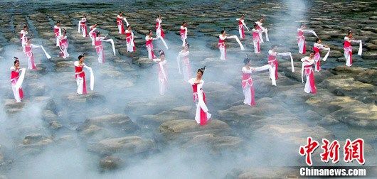 广西田东县那拔镇“棋盘滩”。 谢佩霞 摄 广西田东县那拔镇“棋盘滩”。 谢佩霞 摄