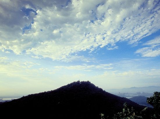 玉皇飞云 孙小明摄