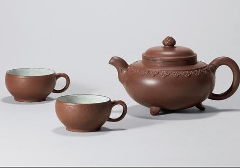 顾景舟《云肩如意三头茶具》成交价1023.5万元 顾景舟《云肩如意三头茶具》成交价1023.5万元