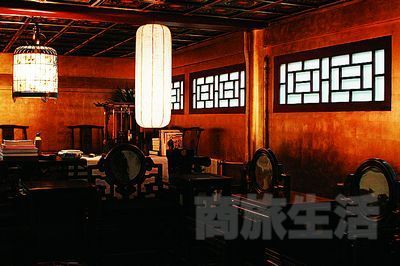 正乙祠戏楼二层包厢。 正乙祠戏楼二层包厢。