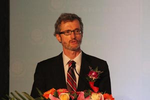 联合国乔治·科尔宣读潘基文秘书长贺信