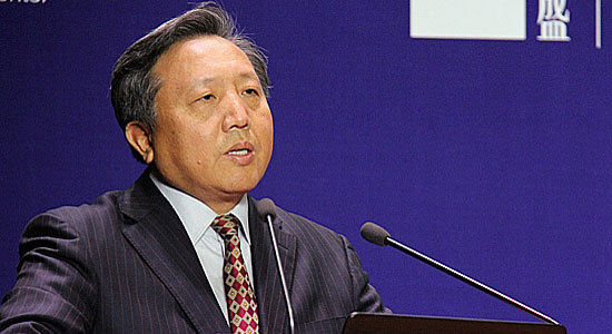 吴晓求：人民币地位将不会低于美元