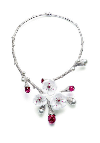 伯爵(Piaget)花香绽放主题项链 伯爵(Piaget)花香绽放主题项链