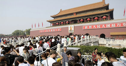 当下的中国，假期基本没有享受旅游的乐趣了，景点几乎人满为患。