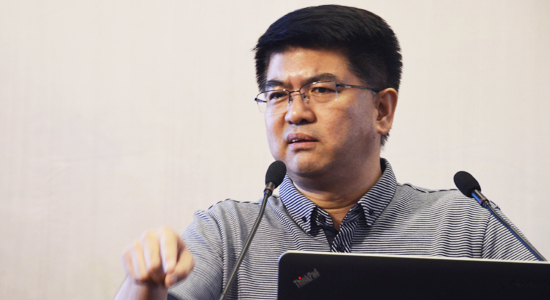 黄玺庆：经济学家的话只可听之不可信之