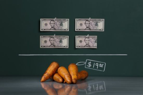 委内瑞拉通胀率超60% 几根胡萝卜19美元