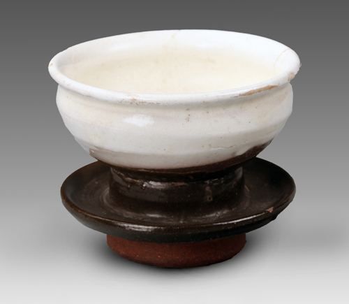 谈当阳峪窑的酱釉瓷艺术：铜色如朱_德化陶瓷商城--德化陶瓷新闻