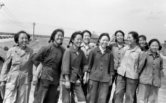 吴印咸诞辰115周年摄影艺术展举办(组图)