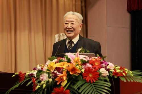 保险业老前辈王恩韶