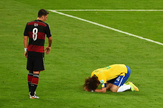 2014巴西世界杯半决赛中,巴西以1:7的疯狂比