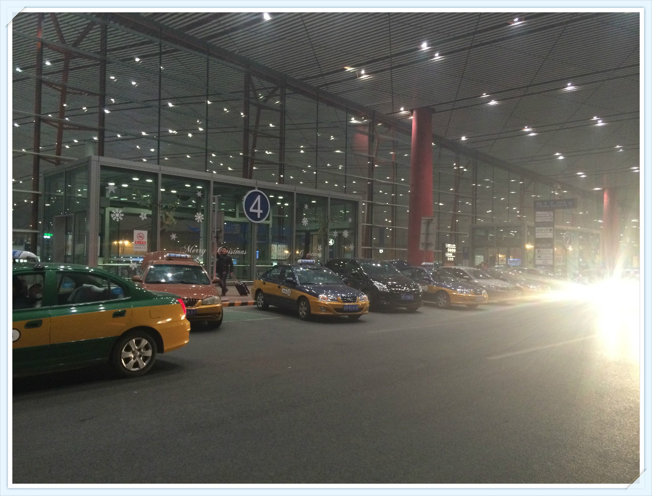 神秘客机场体验第1期:北京首都机场T3出租车非