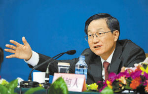 财政部长谢旭人答记者问。深圳特区报特派记者 张万极 摄
