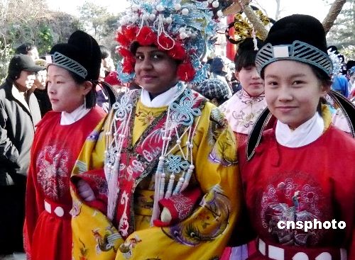 春节前四天北京消费20亿金饰品和奥运商品热销