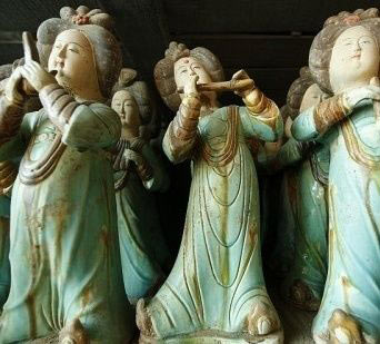 洛阳最具影响力的物:唐三彩(组图)