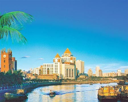 海口钟楼:景致幽雅