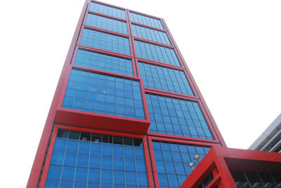 综合保税区外景宏伟建筑 综合保税区助跑苏州工业园区高速高效发展(图)