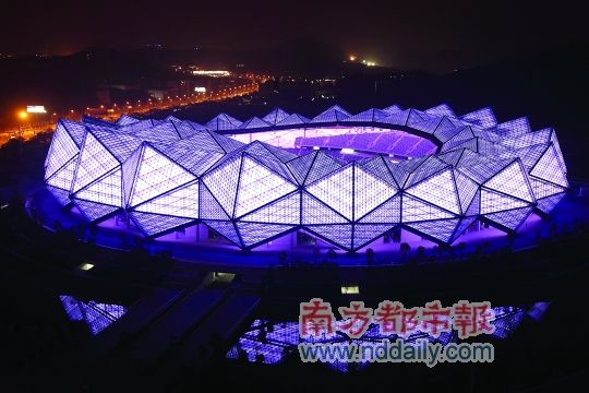 深圳“水晶石”:国内能与之比肩的只有鸟巢(图)