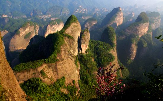精心谋划“旅游立县” 新宁县要打“崀山牌”(图)
