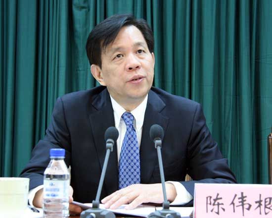 东北亚博览会执委会主任、吉林省副省长陈伟根发言 陈伟根:东北亚区域经济成为国际投资最大热点