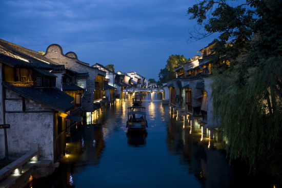 西栅夜景 第三届中国乌镇湖羊文化旅游美食节隆重登场