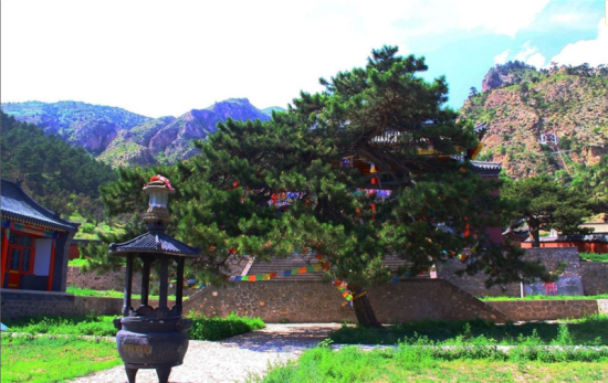 呼和浩特喇嘛洞召 呼和浩特旅游胜地:喇嘛洞召