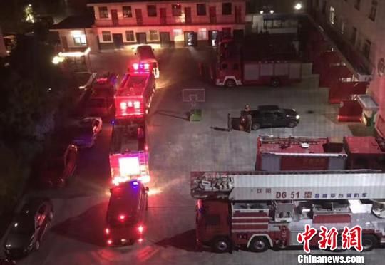甘肃消防提供。 甘肃240名消防官兵集结赶赴四川地震灾区