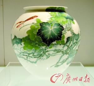 中国环保瓷需经百道工序