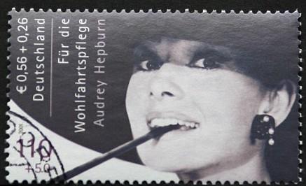 奥黛丽赫本邮票拍出6.7万欧元天价(图)